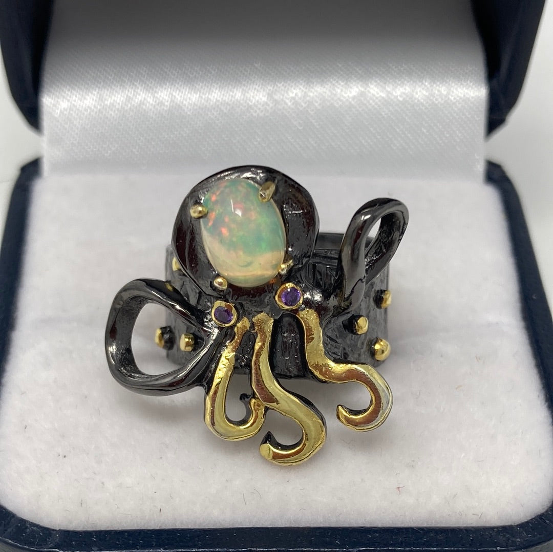 Beautiful octopus ring store