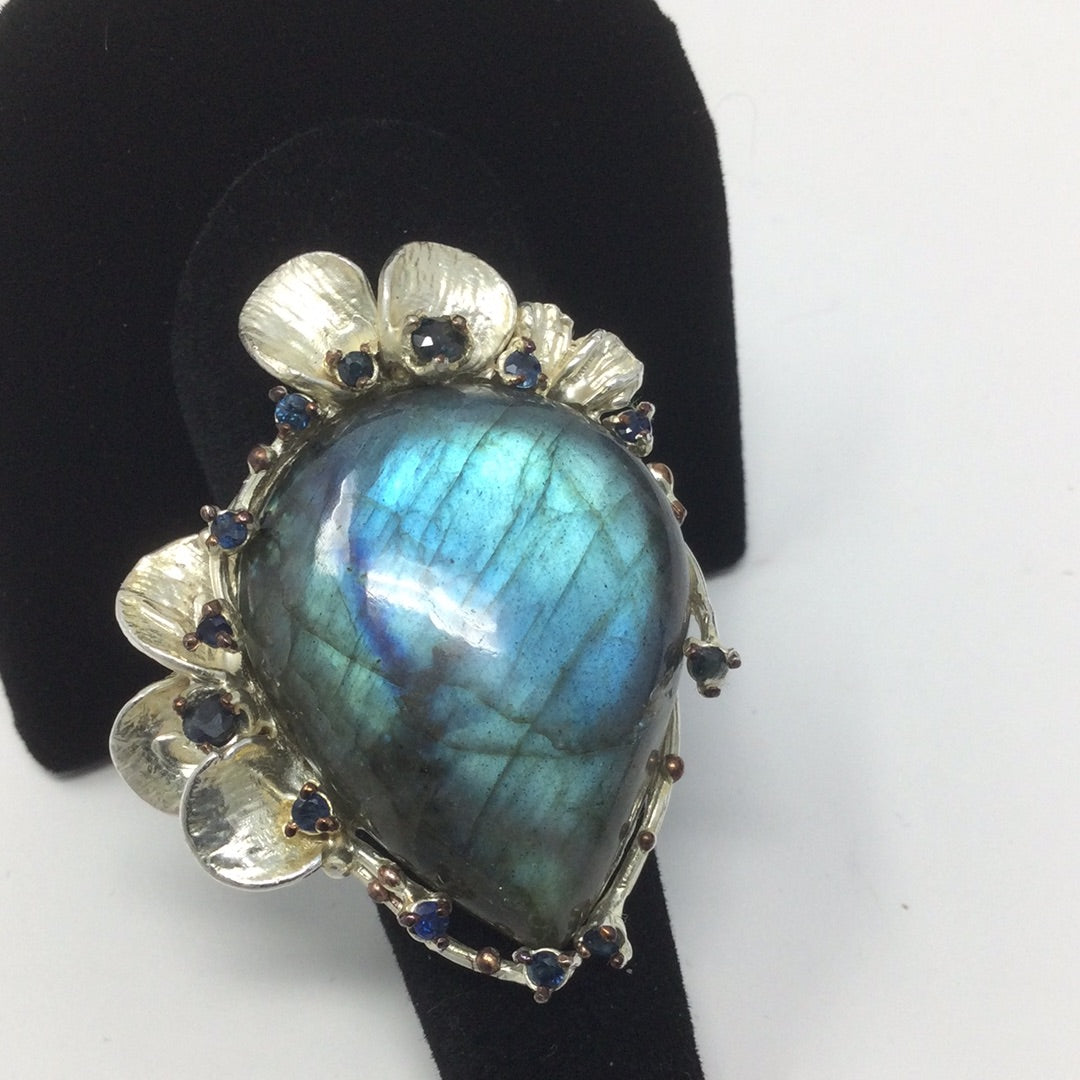 Alluring Genuine Labradorite & Sapphire Ring