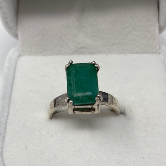Genuine Emerald Ring