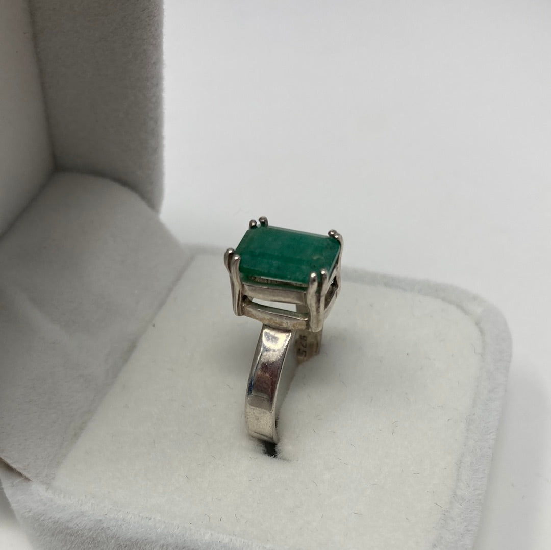 Genuine Emerald Ring