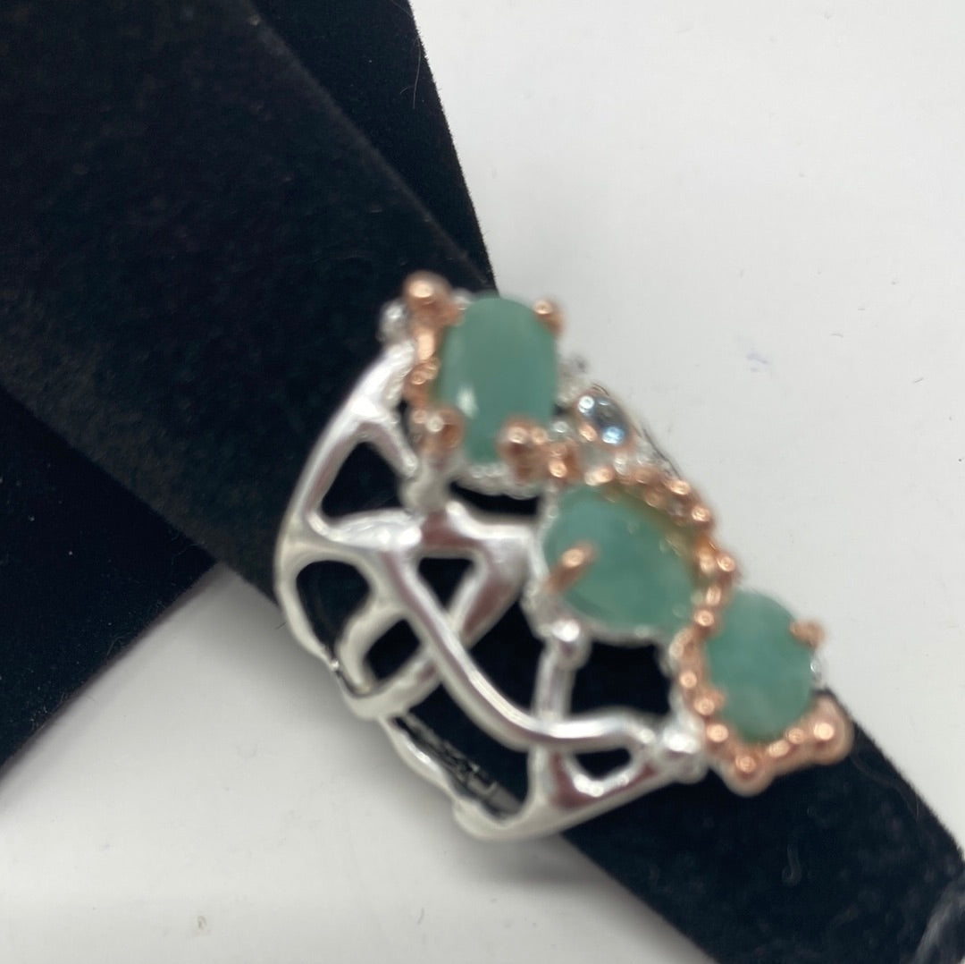 Artistic Genuine Emerald Ring