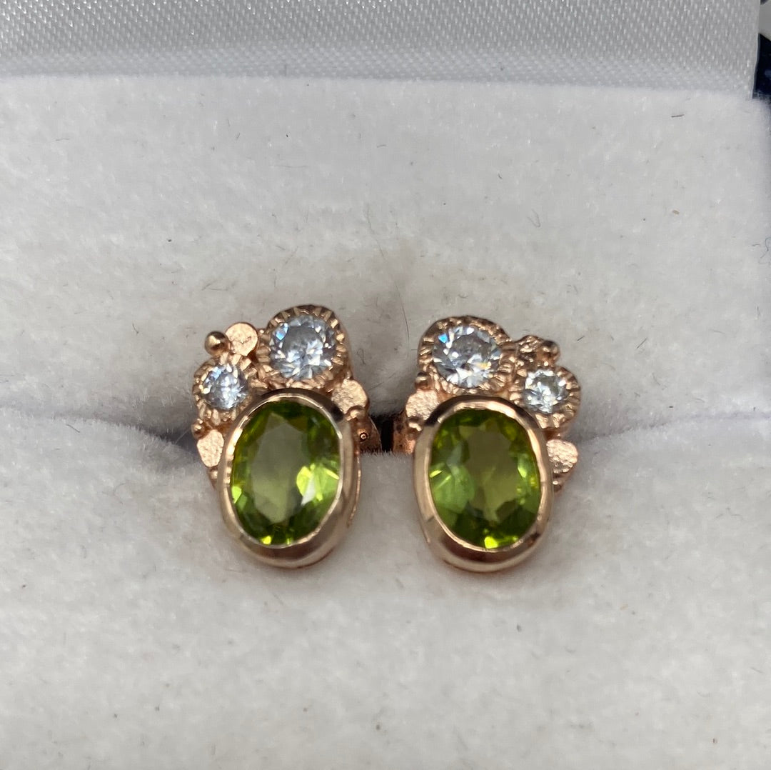 Genuine Peridot Earring.