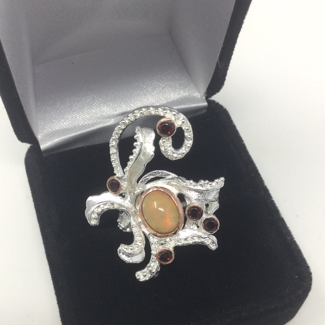 Inspiring Genuine Fiery Opal & Garnet Ring