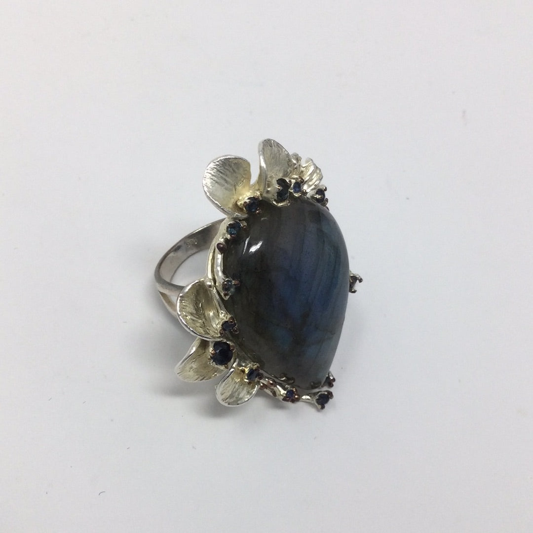 Alluring Genuine Labradorite & Sapphire Ring